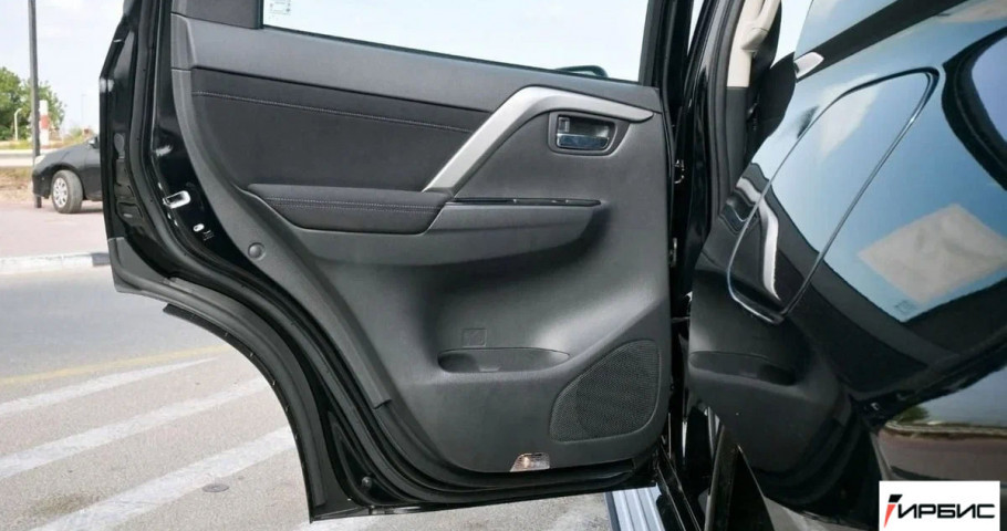 MITSUBISHI Montero Sport